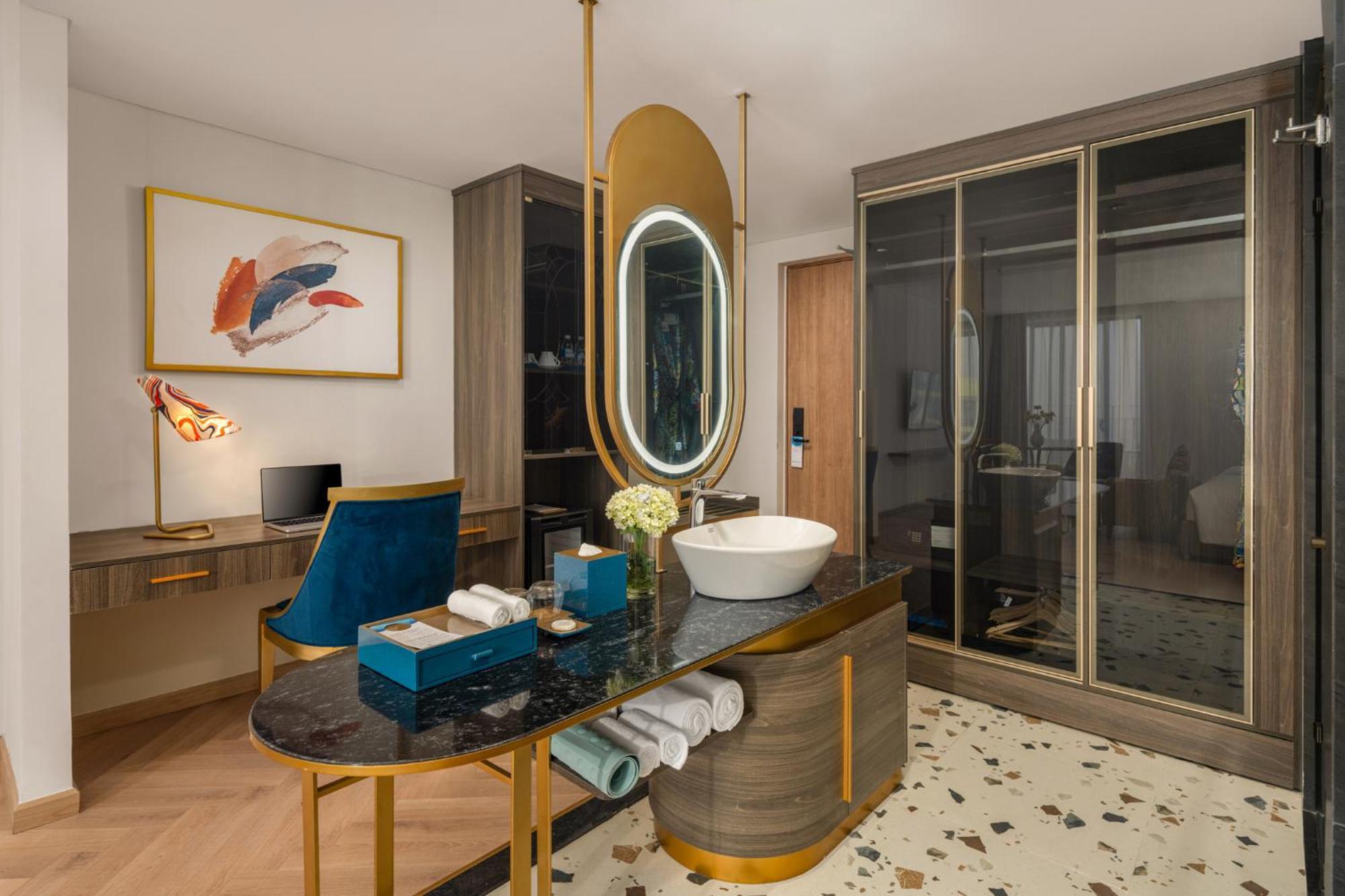 Wyndham Hoi An Royal Beachfront Resort & Villas Экстерьер фото